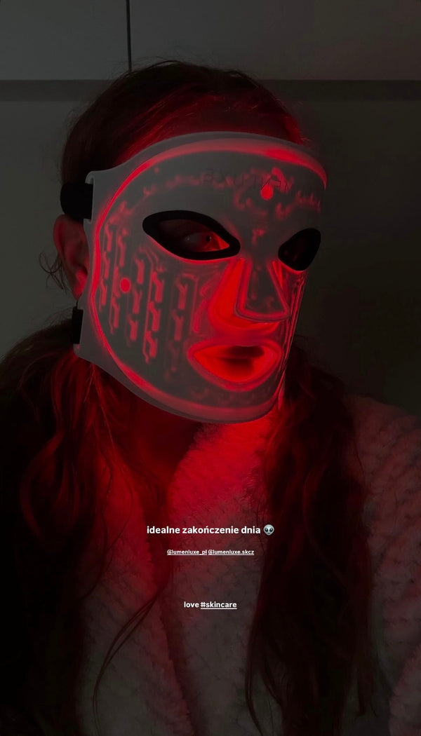 Domowy zabieg na skórę maską LED LumenLuxe (23)