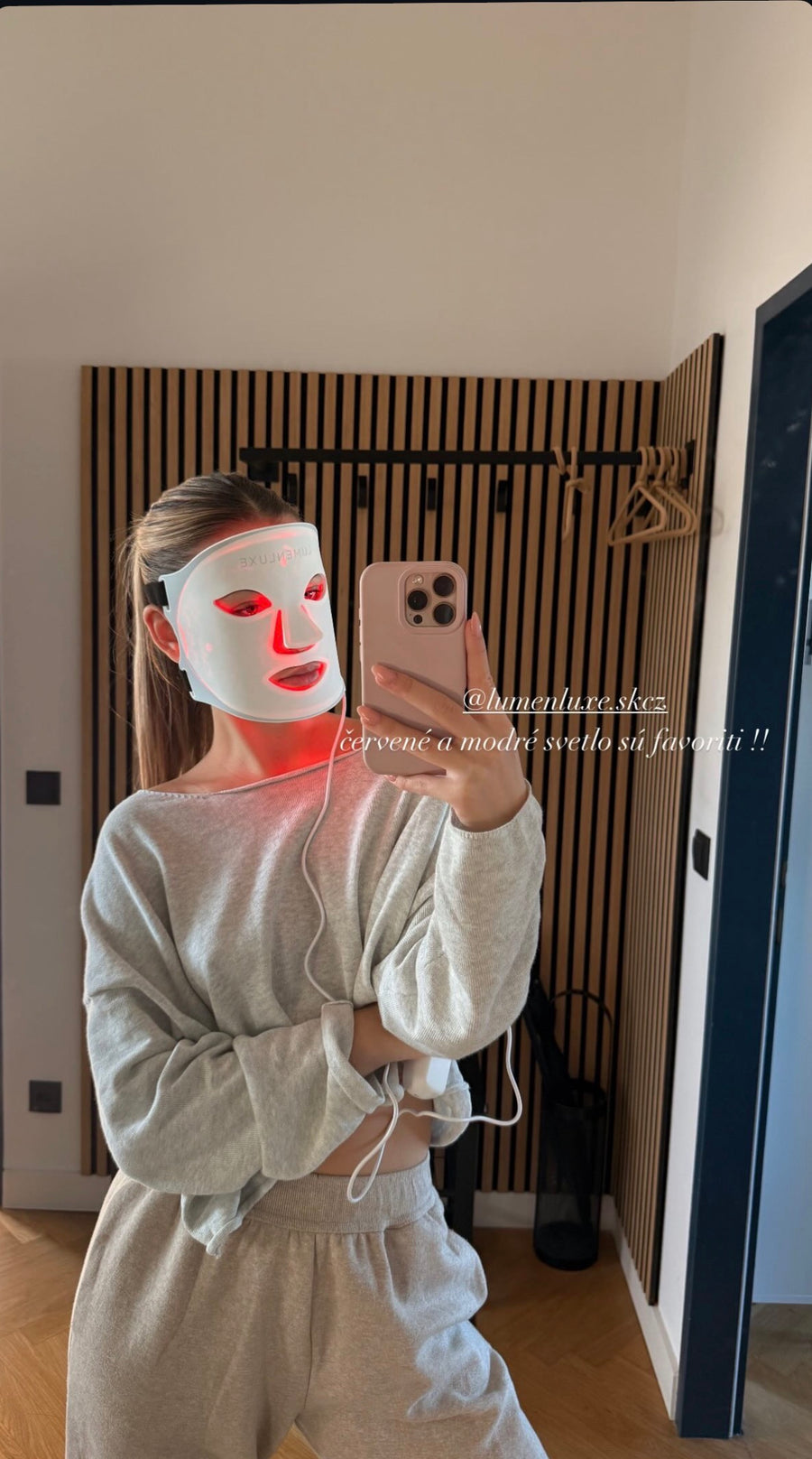 LED maska na obličej LumenLuxe – fotka od zákaznice