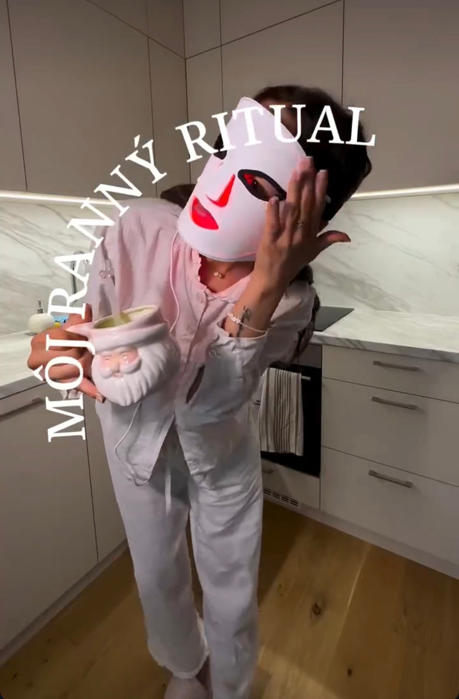 LED maska na obličej LumenLuxe – fotka od zákaznice