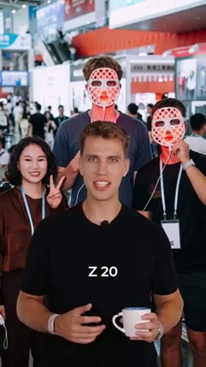 Video o LED masce na obličej LumenLuxe